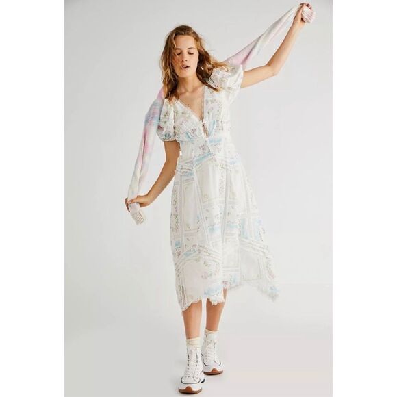 FOR LOVE & LEMONS
Shea Plunging Midi Dress In Ivory - Picture 1 of 7